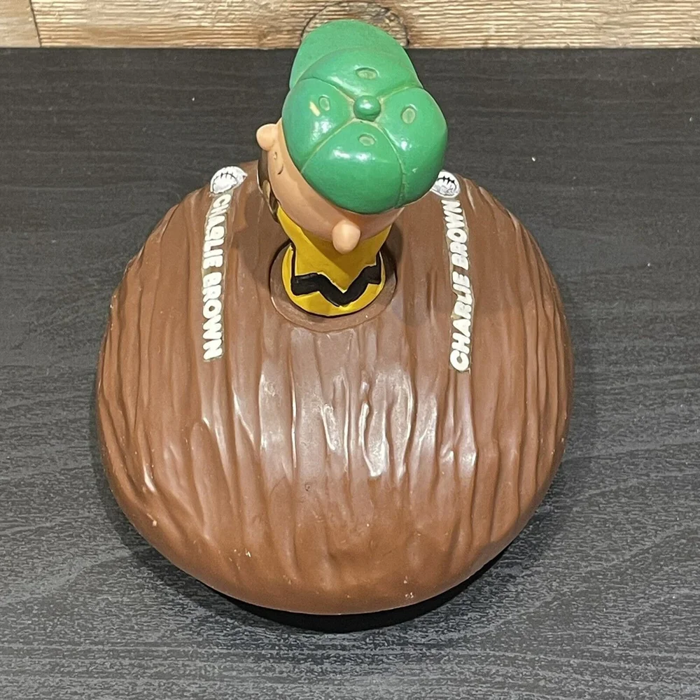 Vintage Aviva Peanuts Baseball Bullpen Car Toy CHARLIE BROWN Plastic 1970s Comic